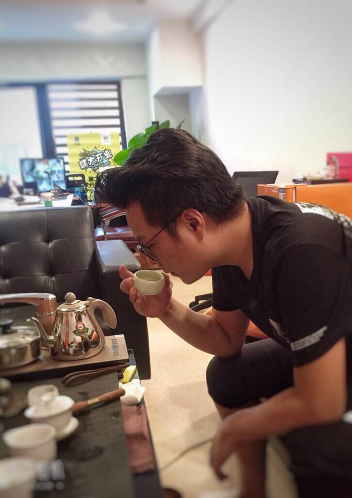 闷骚大叔资料照片_广东深圳征婚交友_我主良缘