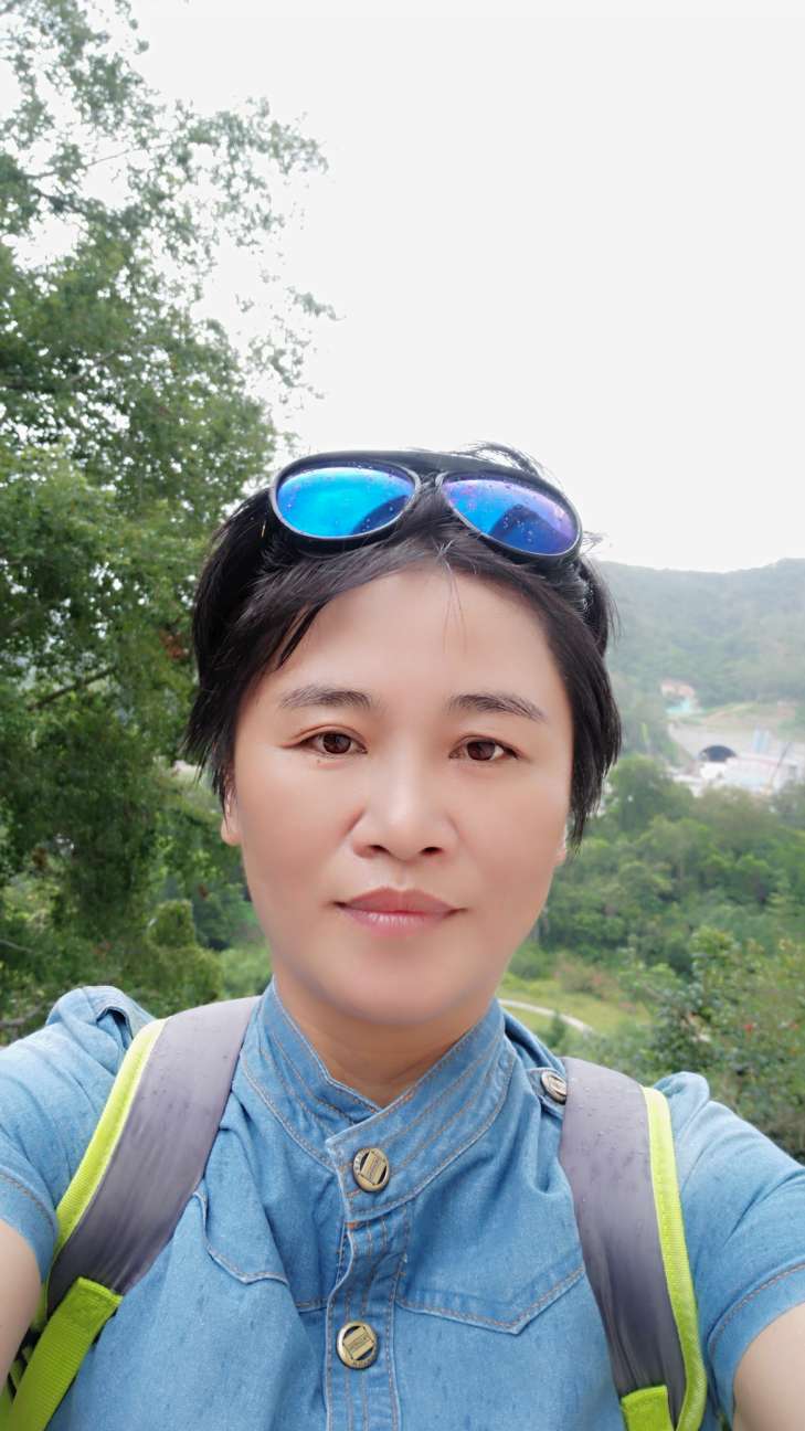 49岁离异女征婚照片(id:830604)_广东深圳征婚交友_我主良缘网