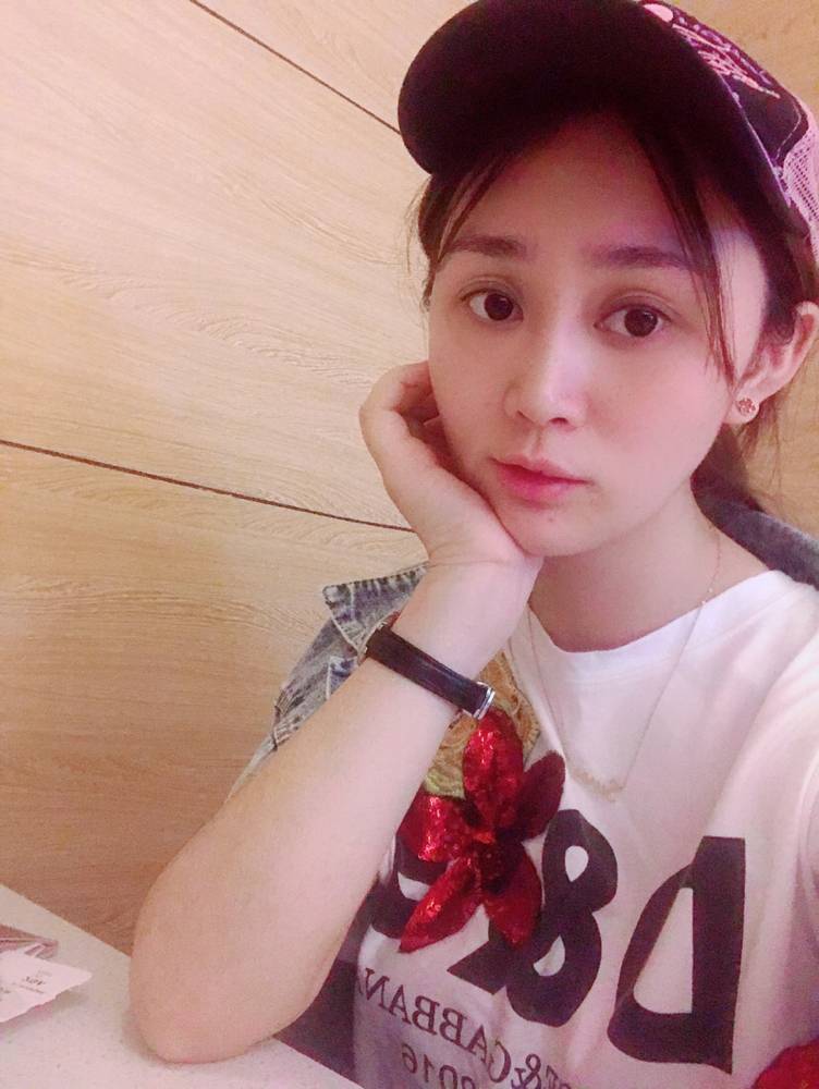 34岁离异女征婚照片(id:2312563)_重庆重庆征婚交友_我主良缘网