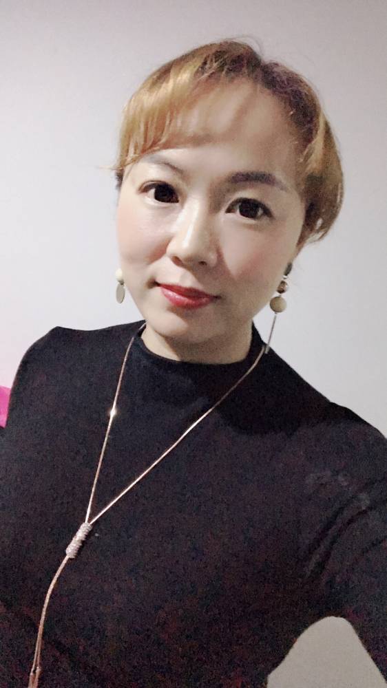 40岁女征婚离异图片