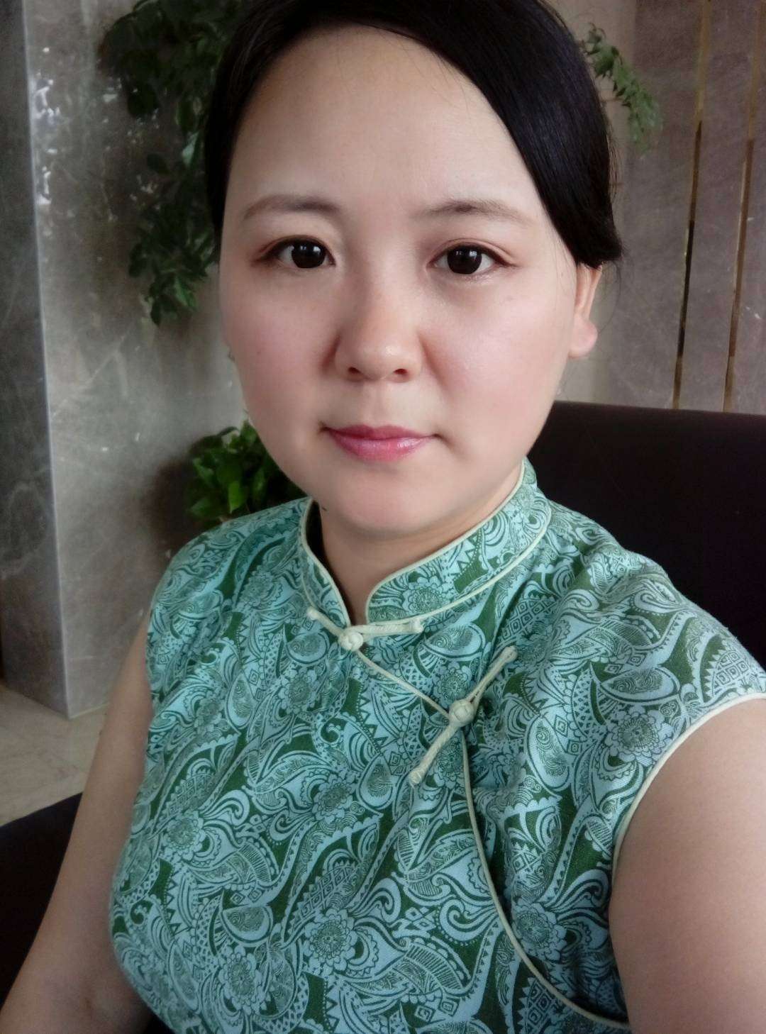 只见飞烟040岁女165cm本科最近一次登录:05-31 23:5380后现居:上海