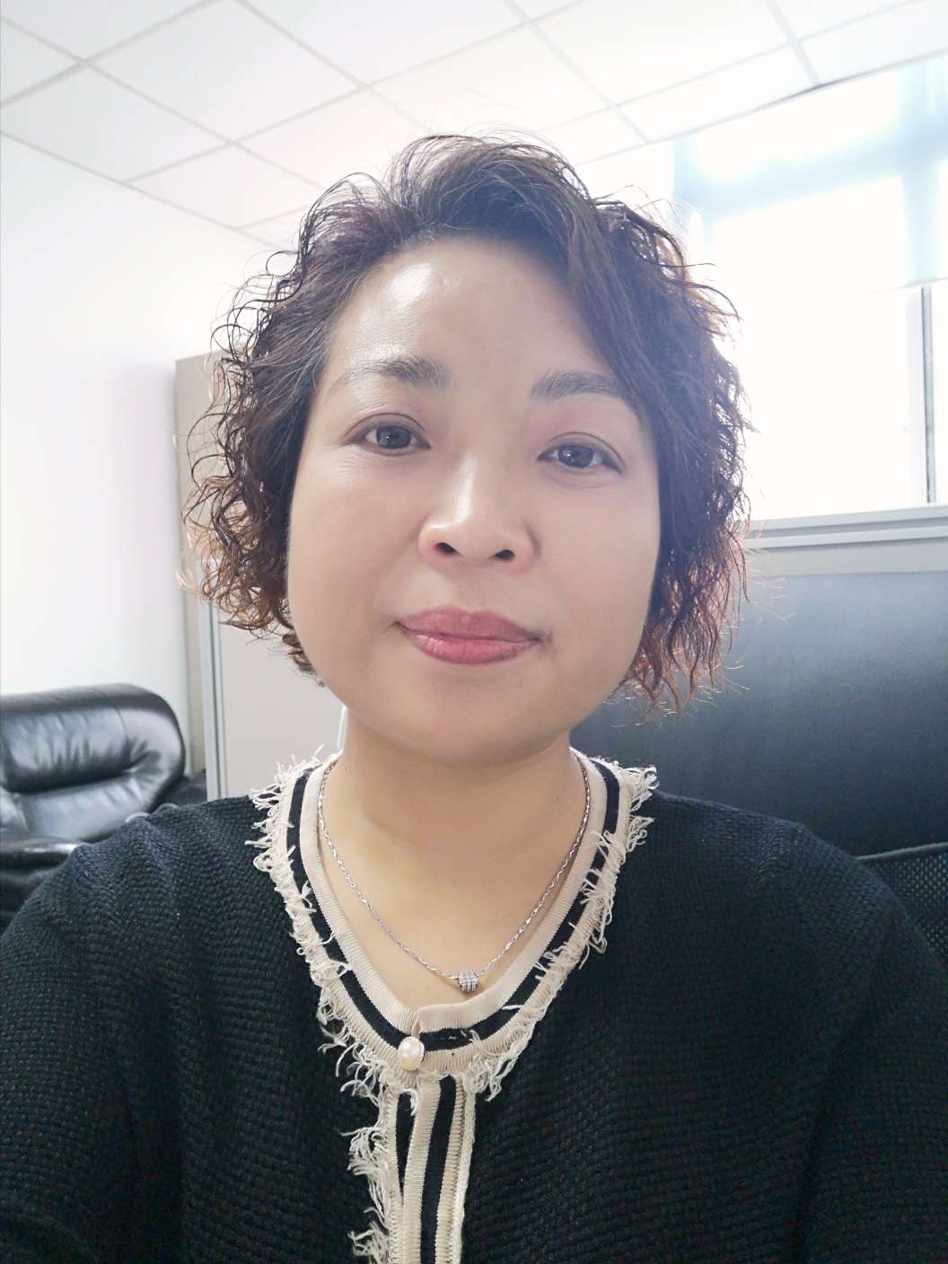 52岁离异女征婚照片(id:3359918)_上海上海征婚交友_我主良缘网