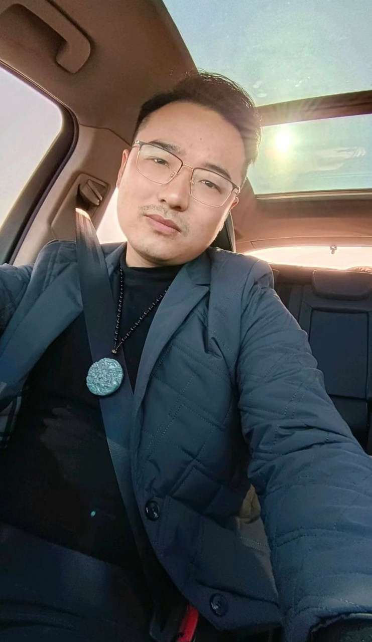 41岁离异男征婚照片