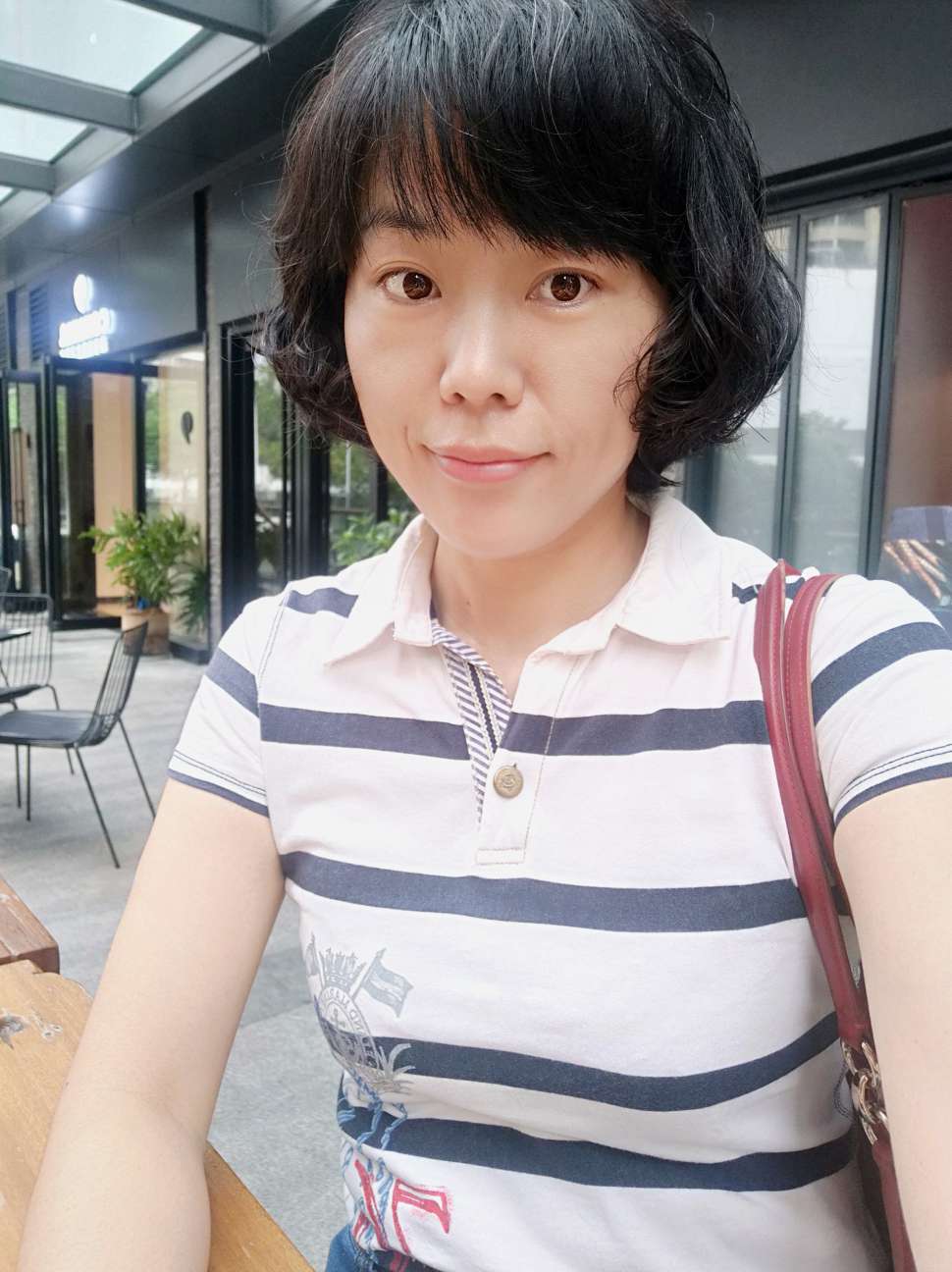 职业:教育/培训收入:10000-20000打招呼发信件喜欢内心独白愿得一人心