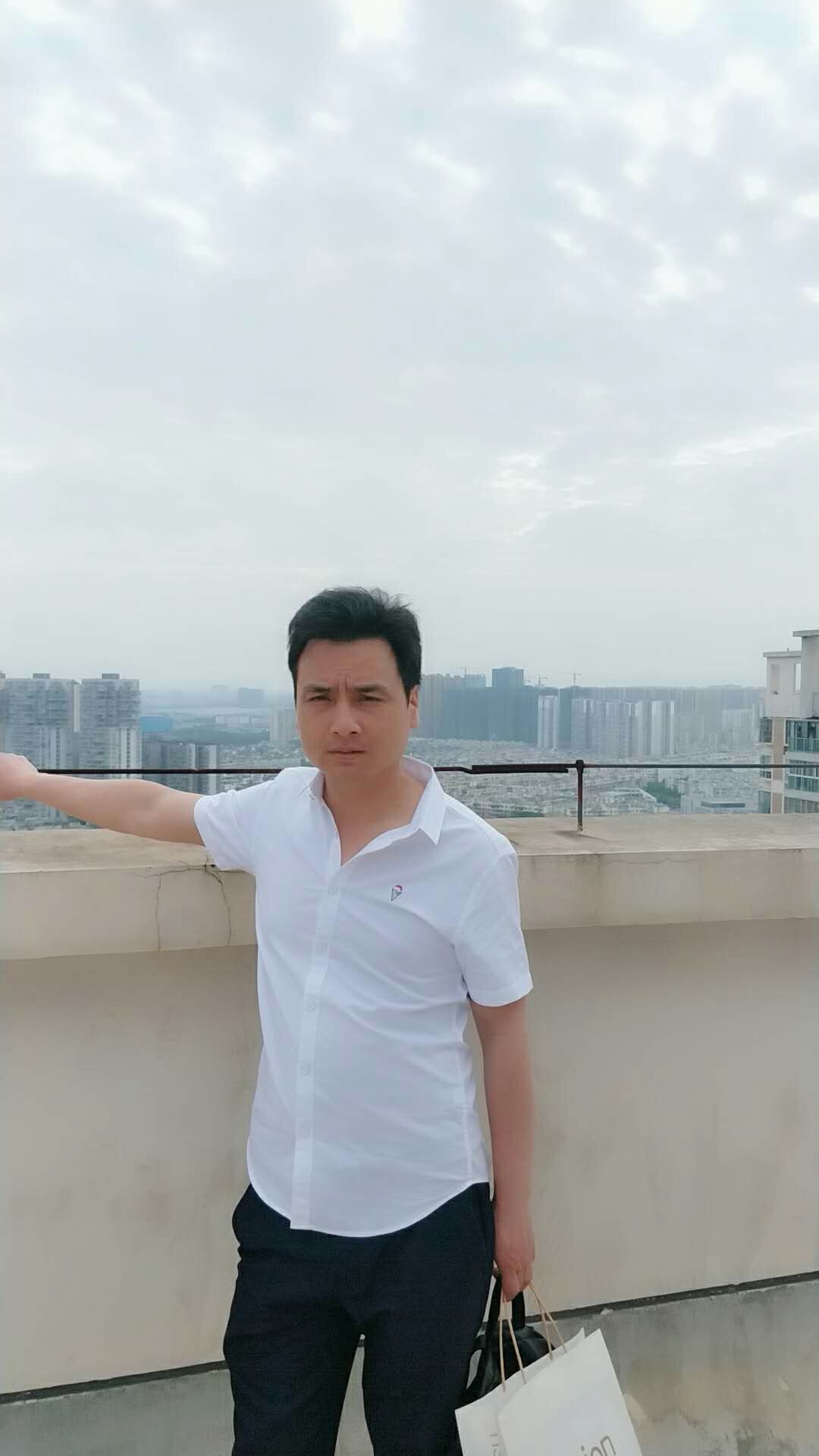 45岁离异男征婚照片(id:1151661)_四川成都征婚交友_我主良缘网