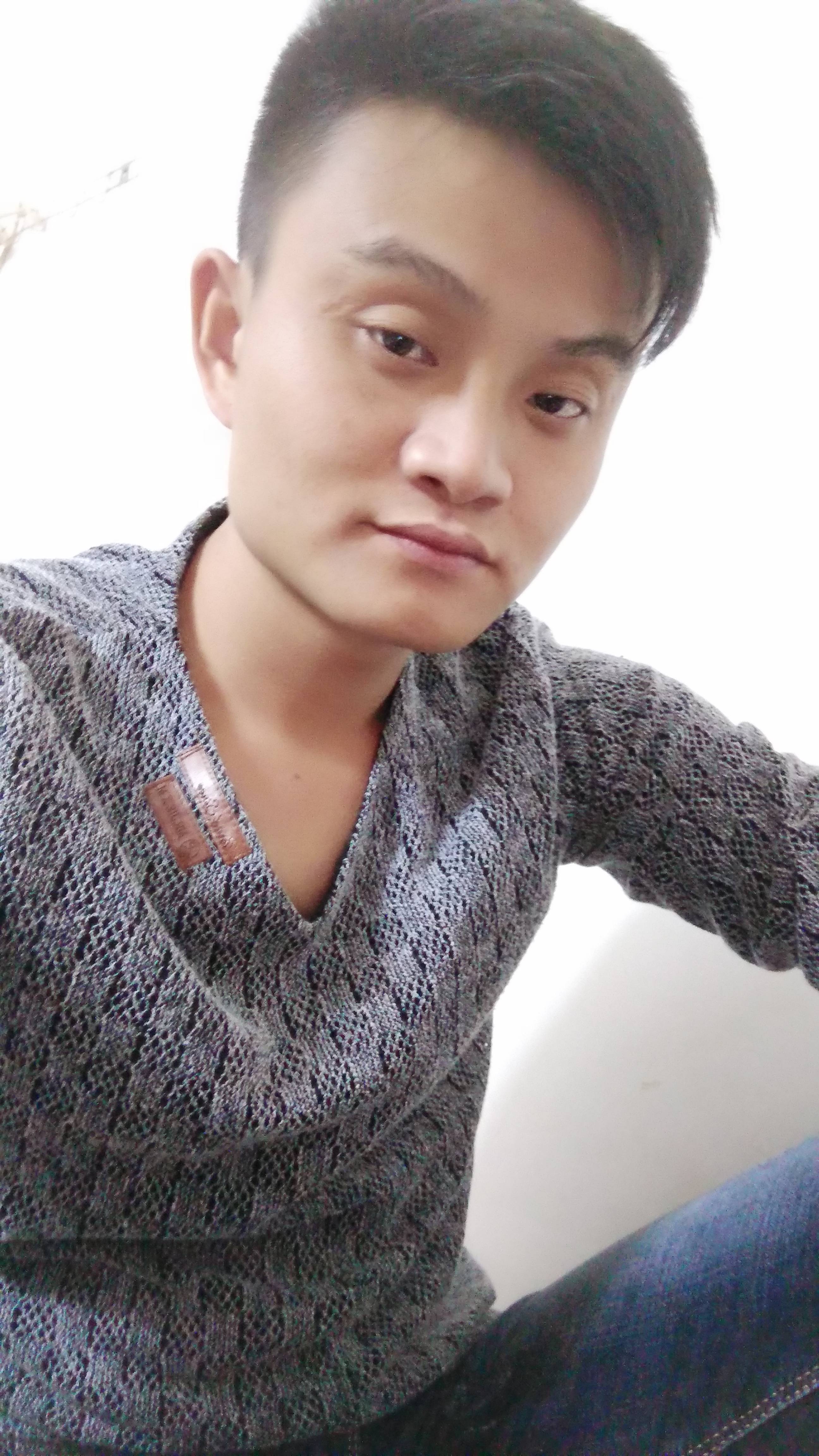 28岁离异男征婚照片(id:504981)_广东深圳征婚交友_我主良缘网