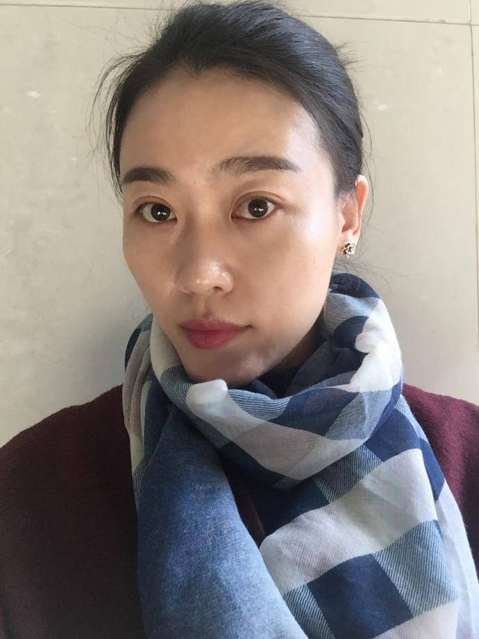 36岁离异女征婚照片