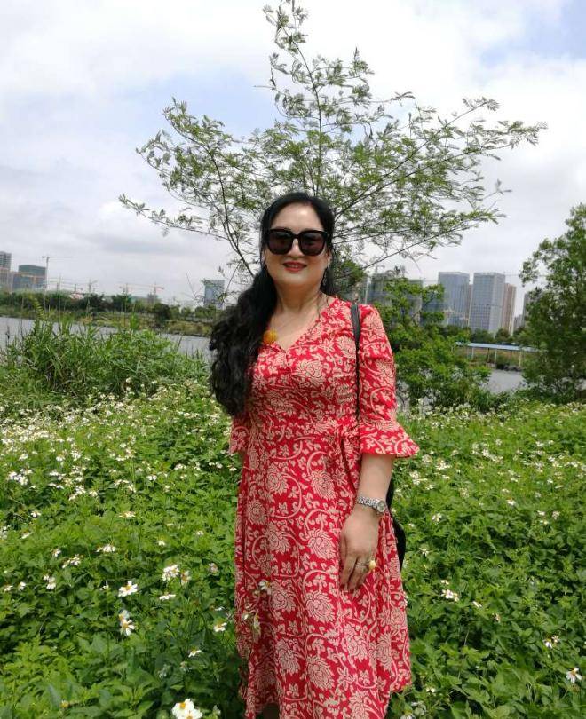 59岁离异女征婚照片(id:578038)_广东深圳征婚交友_我主良缘网