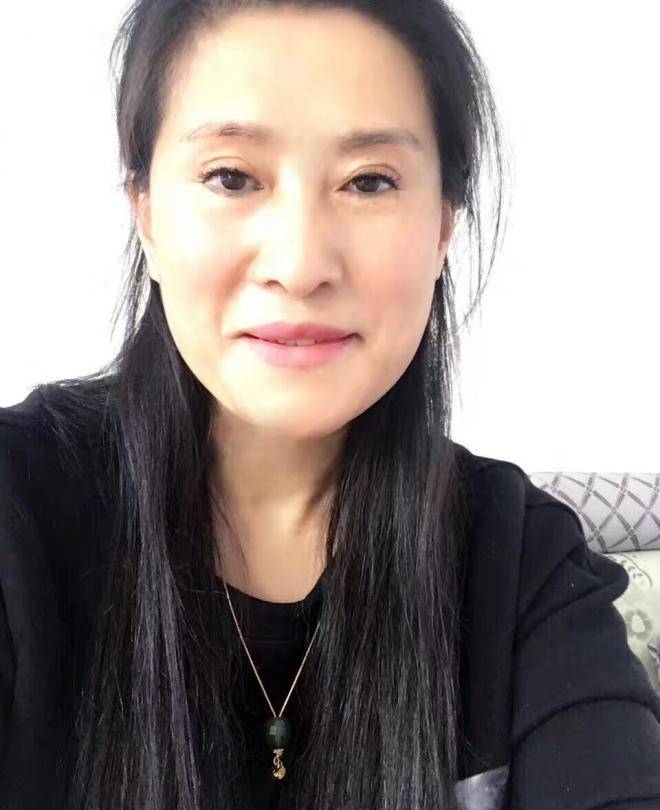 57岁离异女征婚照片(id:696803)_上海上海征婚交友_我主良缘网