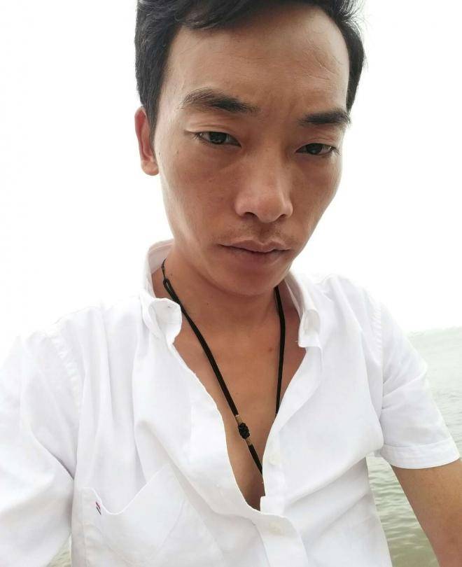 40岁离异男征婚照片