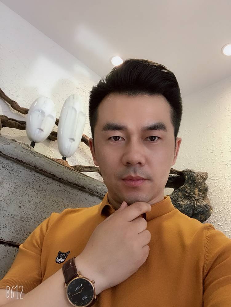 41岁离异男征婚照片(id:3532516)_北京北京征婚交友_我主良缘网