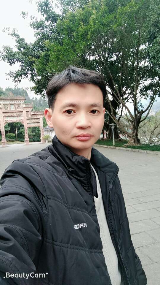 40岁离异男征婚照片(id:1963943)_广东广州征婚交友_我主良缘网