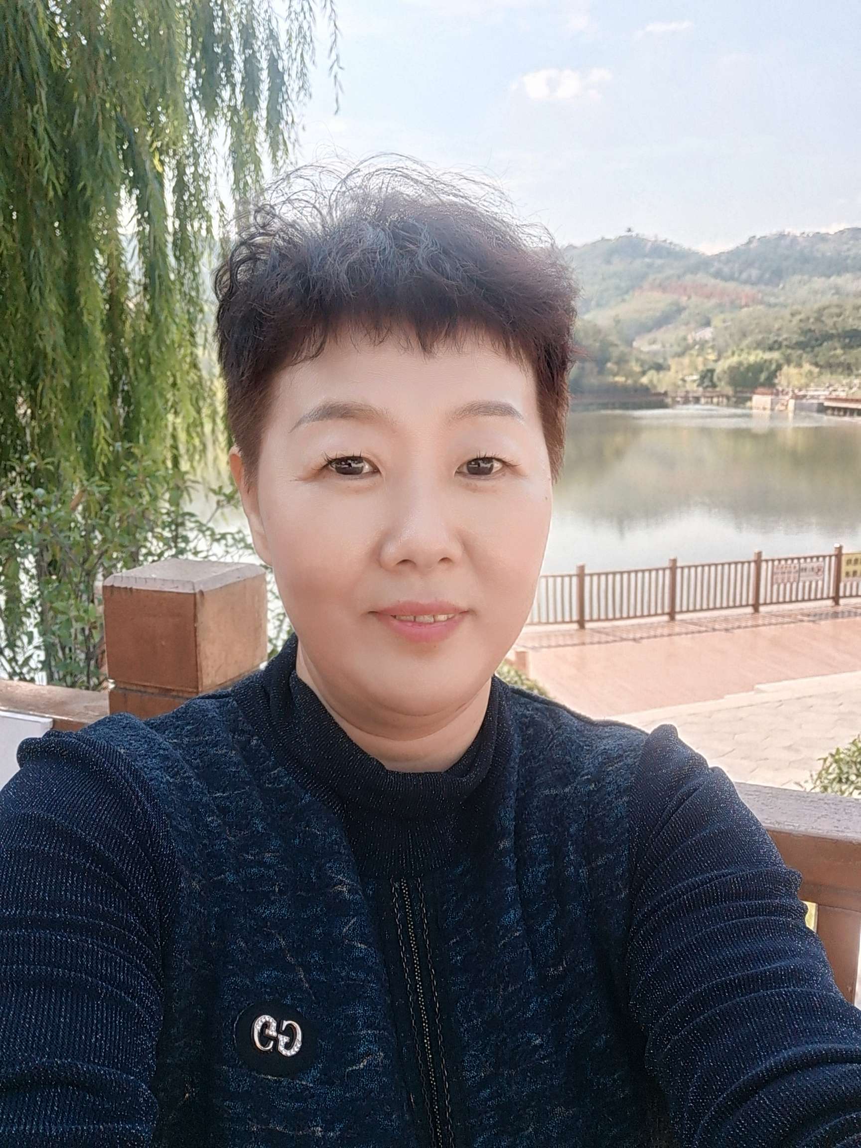 52岁离异女征婚照片(id:526563)_山东青岛征婚交友_我主良缘网