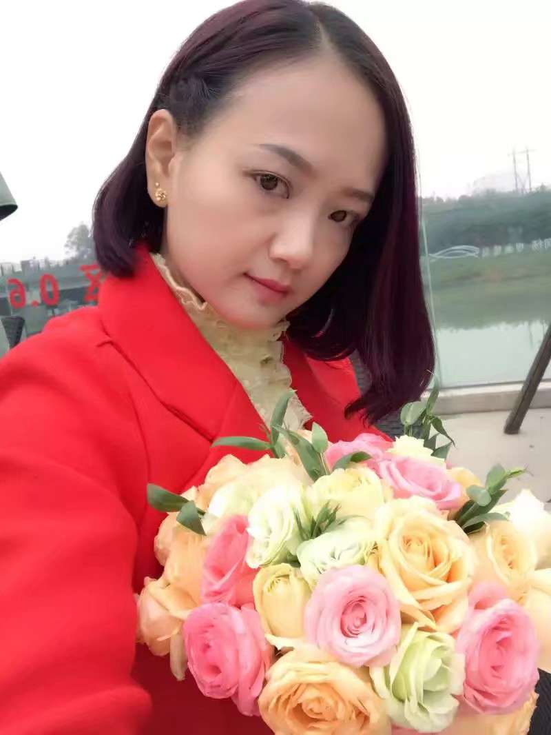 42岁离异女征婚照片(id:4164941)_广东东莞征婚交友_我主良缘网
