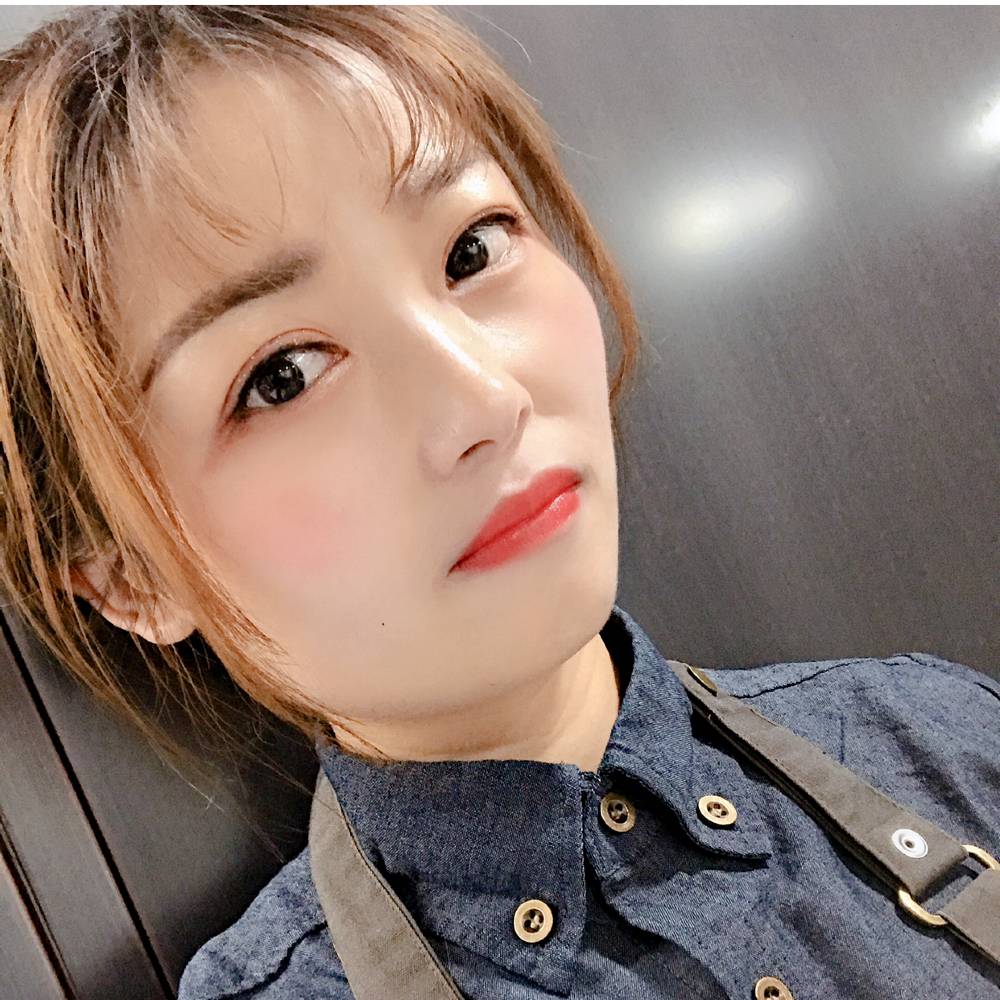 27岁离异女征婚照片(id:2044849)_上海上海征婚交友_我主良缘网