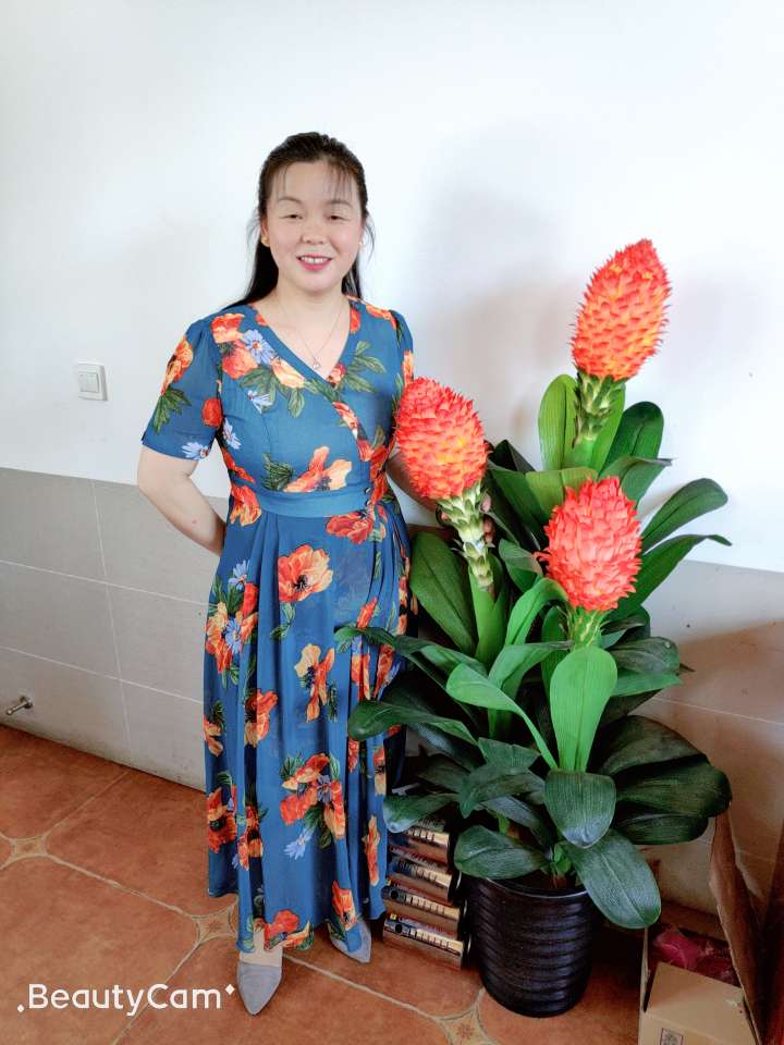 53岁离异女征婚照片(id:1547526)_湖南长沙征婚交友_我主良缘网