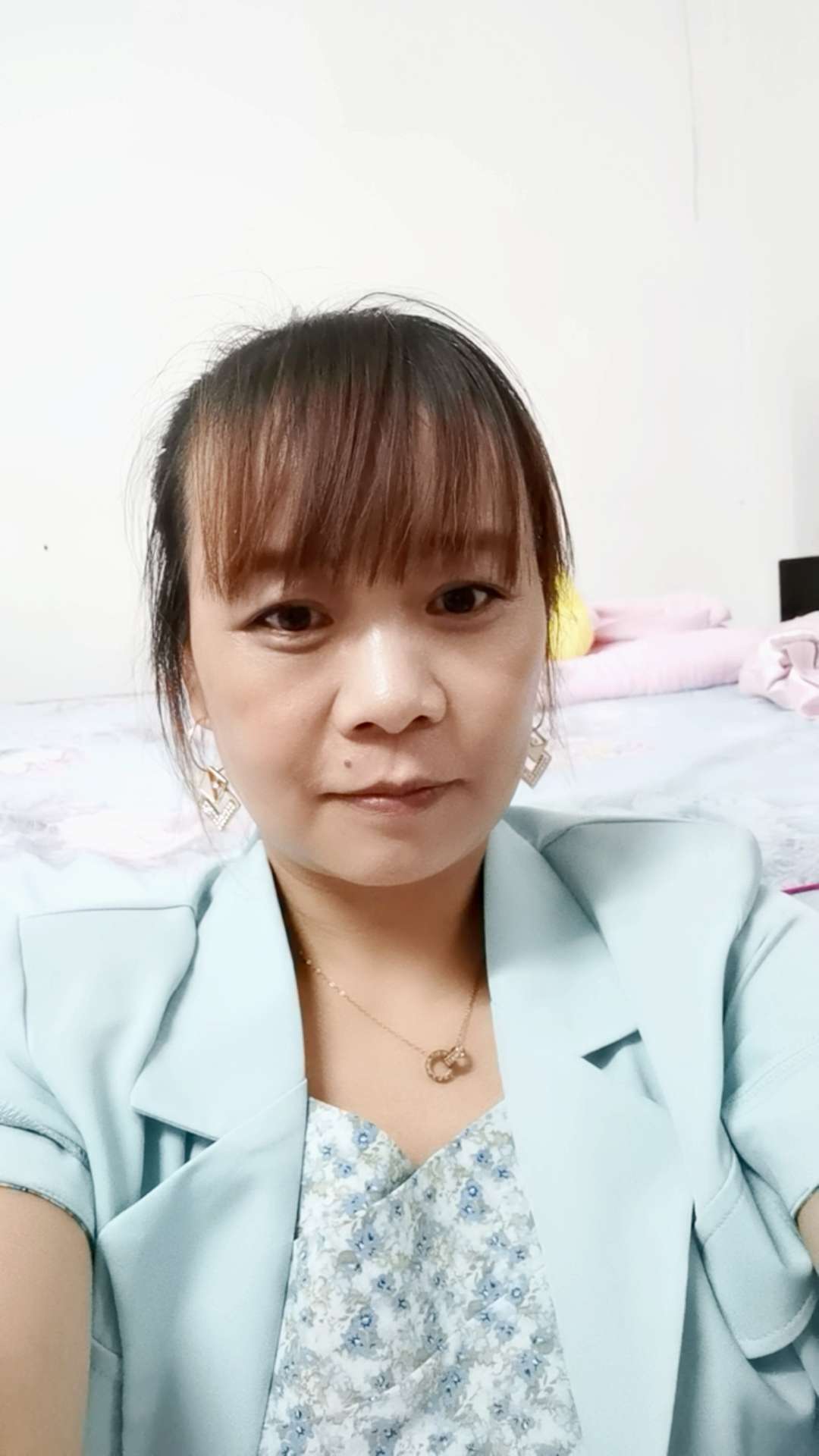 47歲離異女徵婚照片(id:3777933)_廣東深圳徵婚交友_我主良緣網