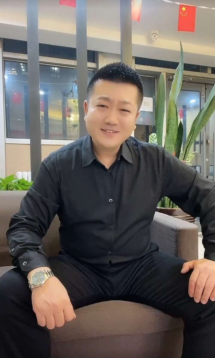 单身大叔#043岁男178cm本科最近一次登录:04-01 22:1870后现居:广东